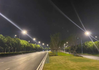 购买指南：什么因素影响太阳能路灯造价